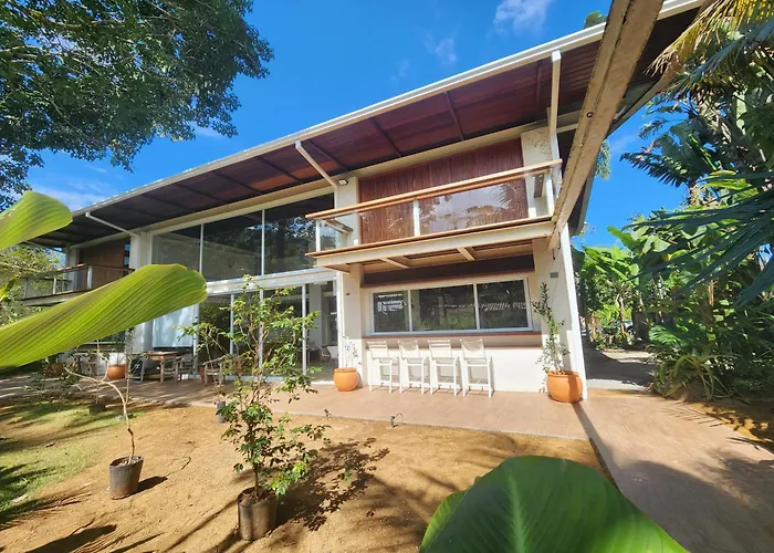 Salt \'N Paradise Luxury Surf And Beach Suites