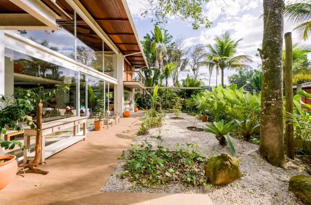 Salt 'n Paradise Luxury Surf And *